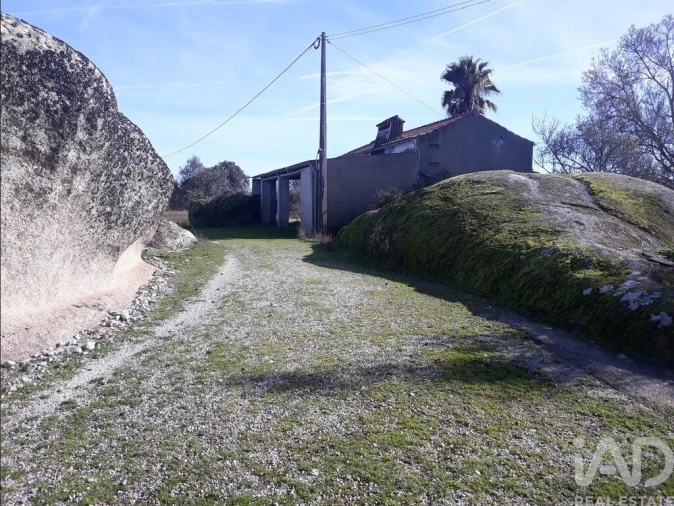 Moradia para Venda em Santiago Maior Foto 22