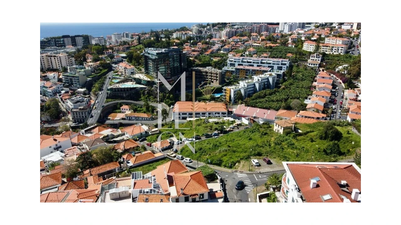 Terreno para Venda em Funchal (São Pedro) Foto 6