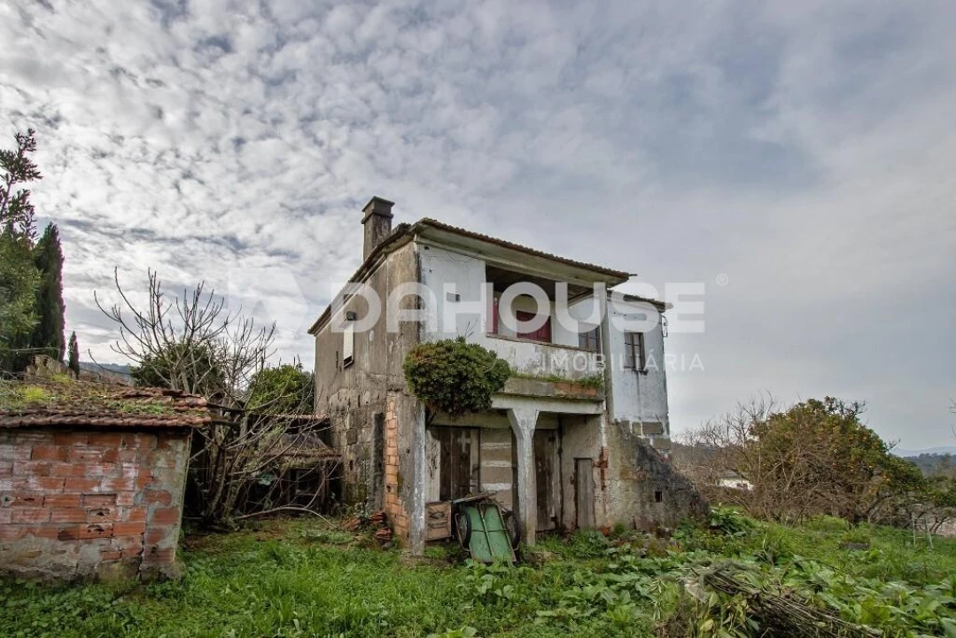 Moradia T2 para Venda em Cornes Foto 18