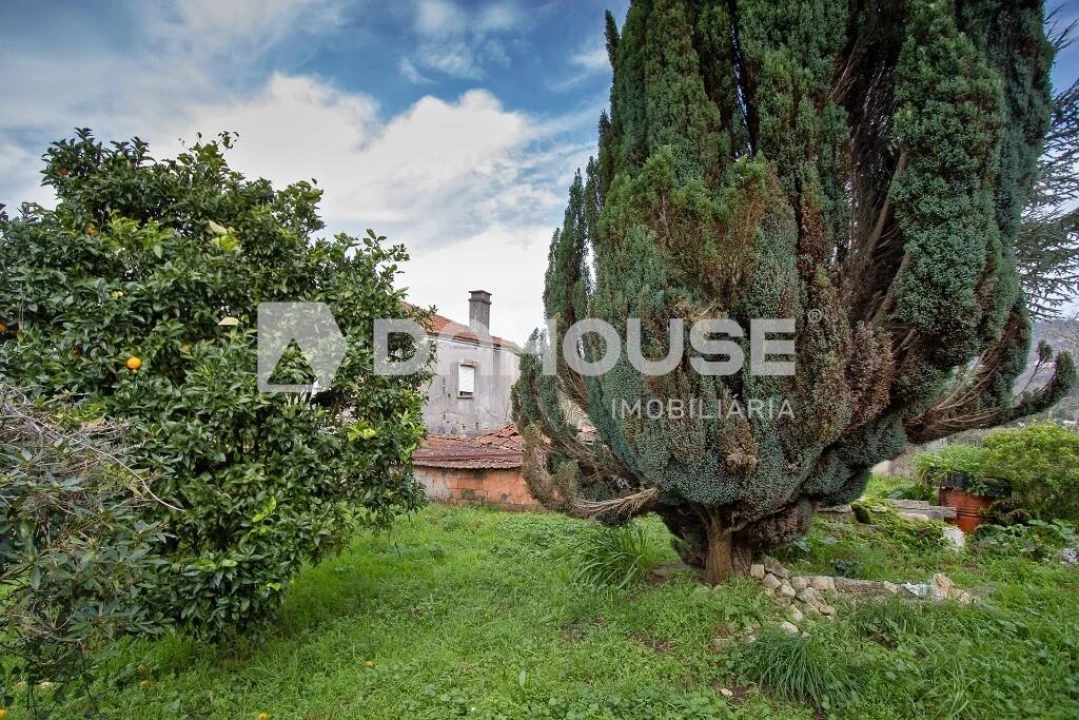 Moradia T2 para Venda em Cornes Foto 9