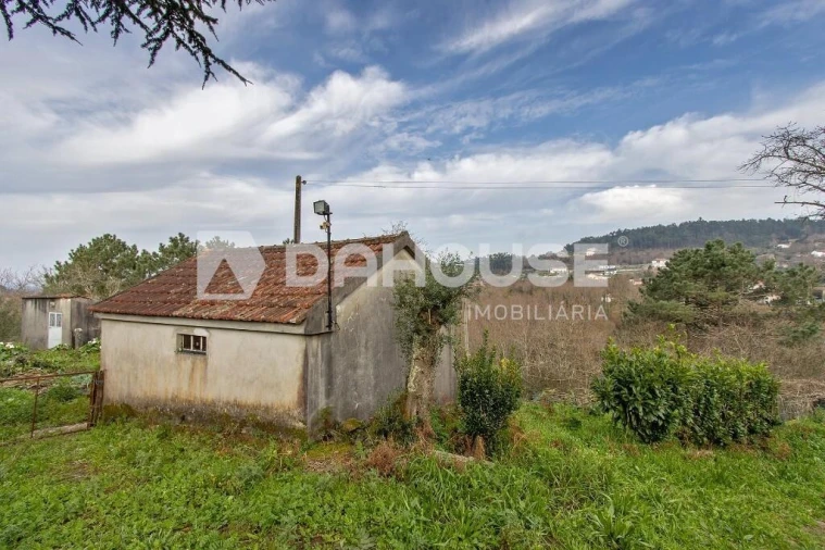 Moradia T2 para Venda em Cornes Foto 12