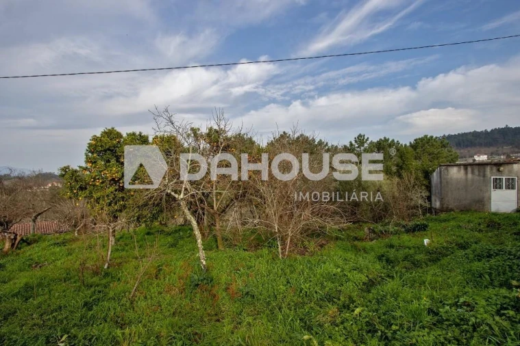 Moradia T2 para Venda em Cornes Foto 33