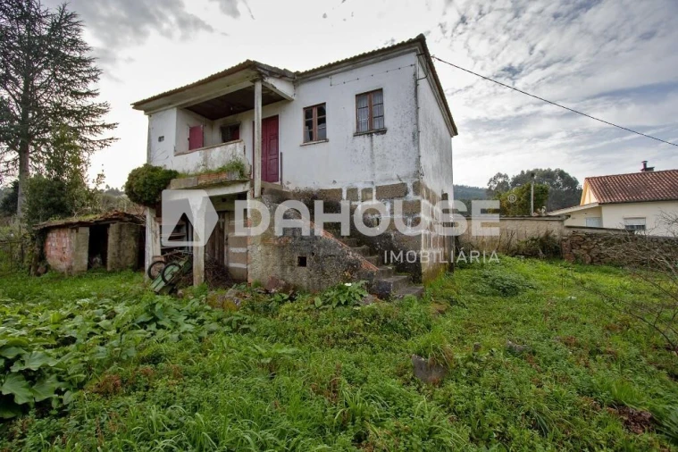 Moradia T2 para Venda em Cornes Foto 28