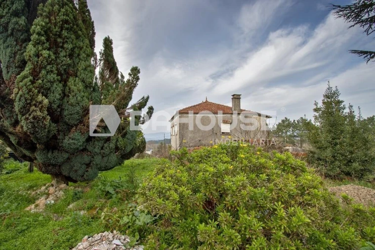 Moradia T2 para Venda em Cornes Foto 11