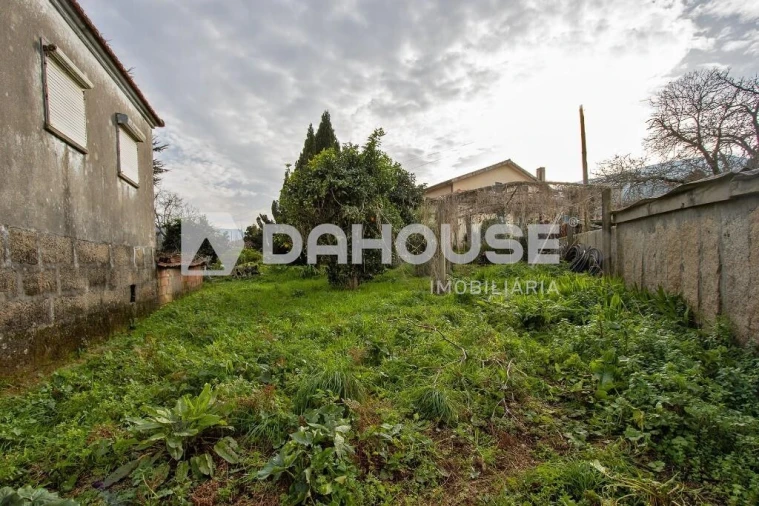 Moradia T2 para Venda em Cornes Foto 32