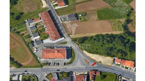 Moradia T3 para Venda em Santa Maria da Feira, Travanca, Sanfins e Espargo