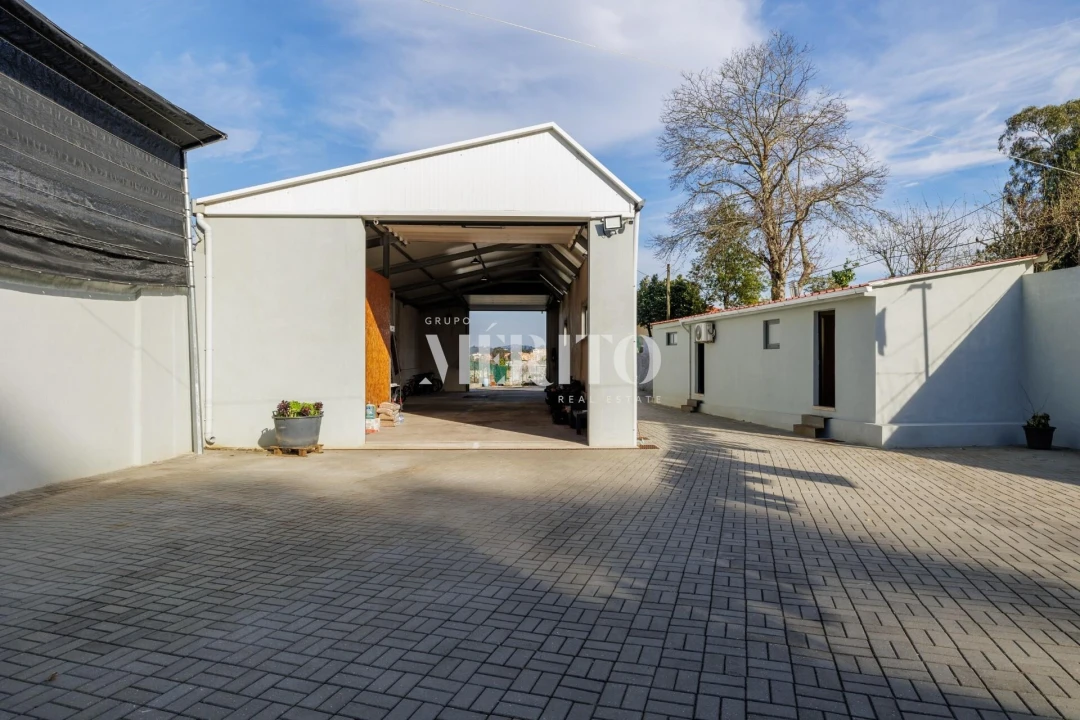 Moradia T4 para Venda em Vilar de Andorinho Foto 44