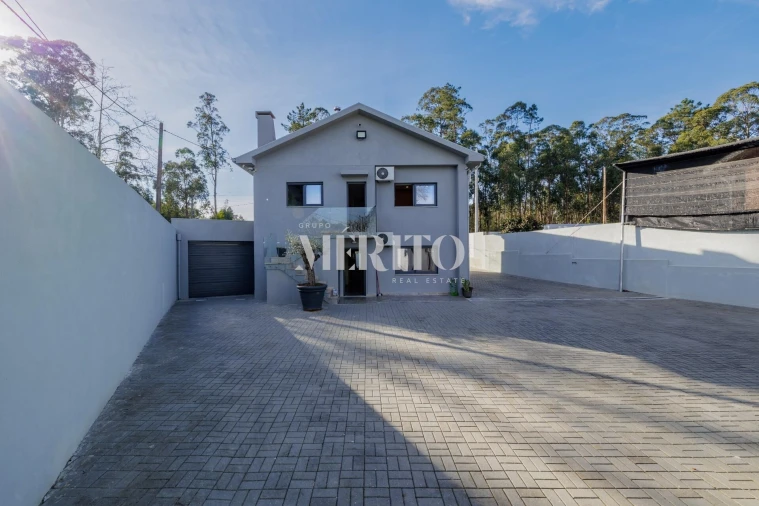 Moradia T4 para Venda em Vilar de Andorinho Foto 42