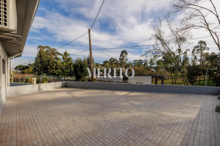 Moradia T4 para Venda em Vilar de Andorinho Foto 35