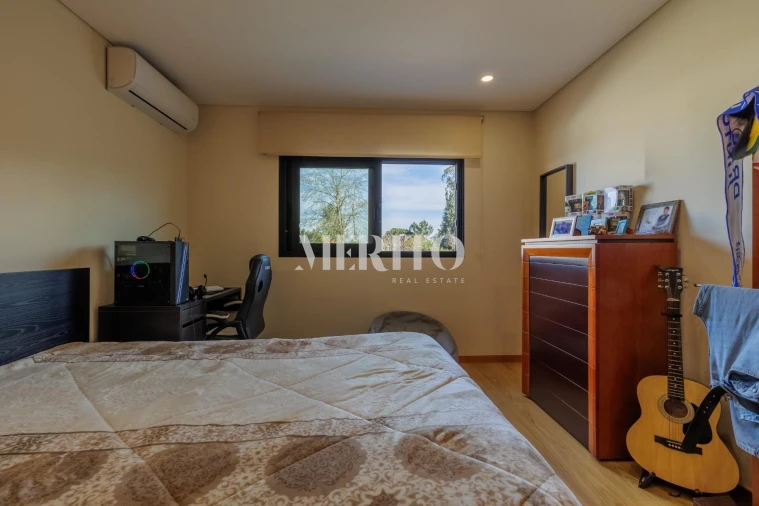 Moradia T4 para Venda em Vilar de Andorinho Foto 31