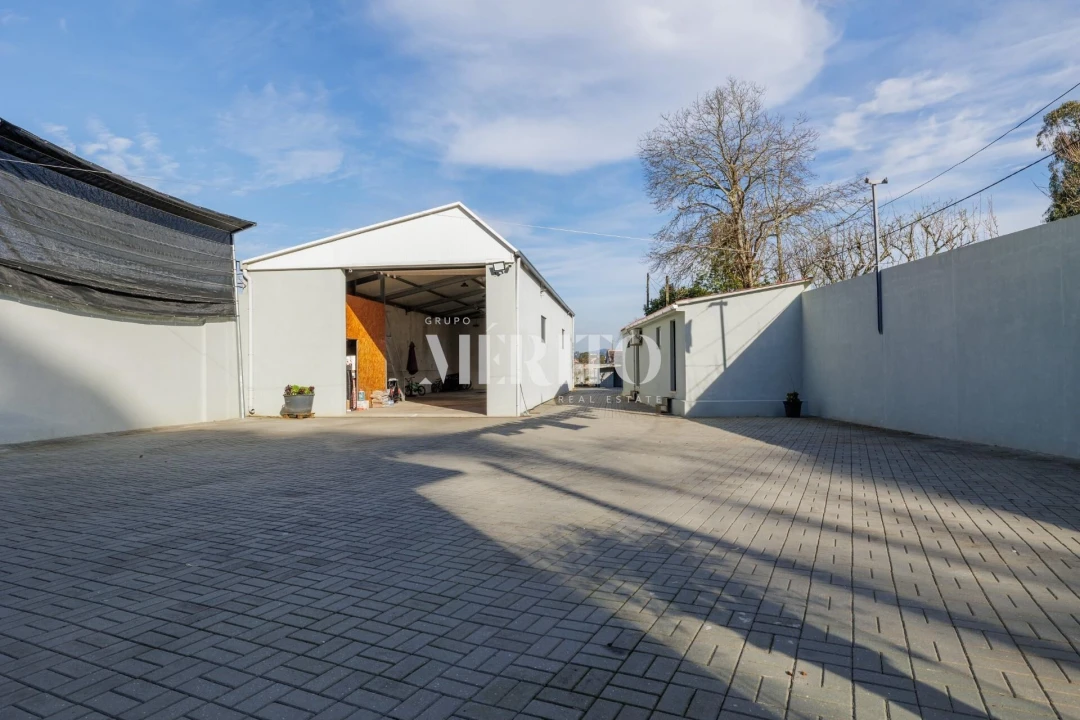 Moradia T4 para Venda em Vilar de Andorinho Foto 43