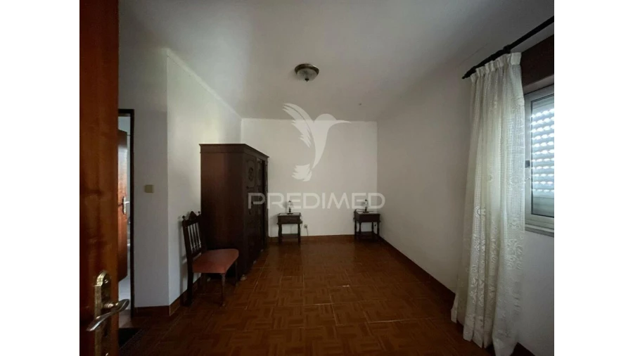 Moradia T3 para Venda em Azoia de Cima e Tremês Foto 17