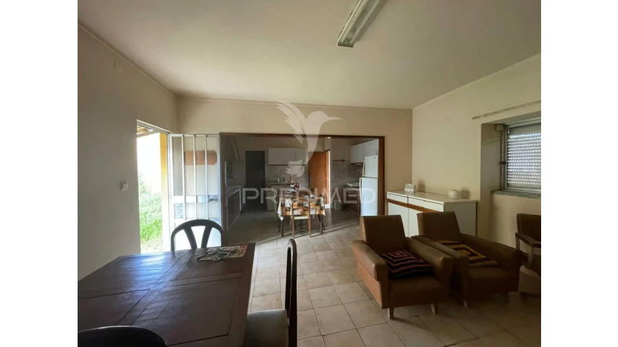 Moradia T3 para Venda em Azoia de Cima e Tremês Foto 12