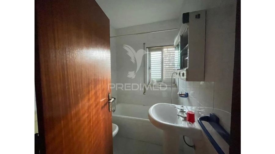 Moradia T3 para Venda em Azoia de Cima e Tremês Foto 5