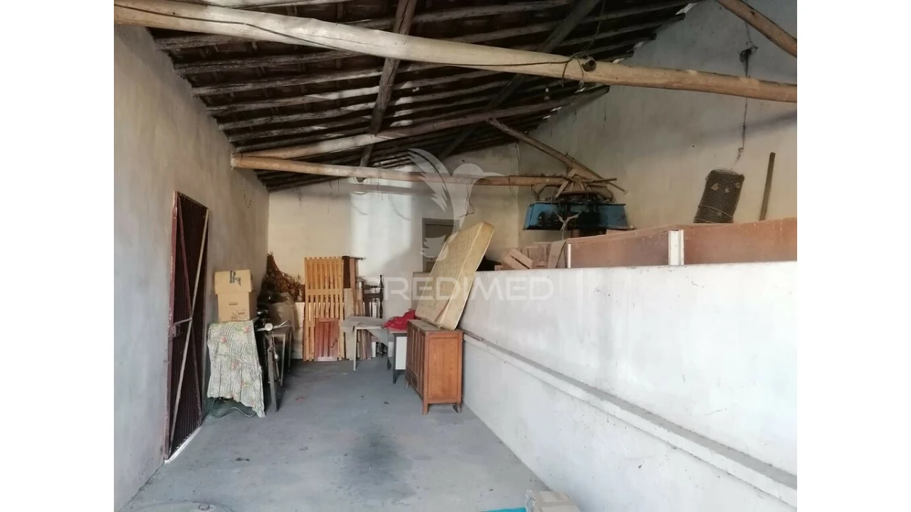 Moradia T3 para Venda em Azoia de Cima e Tremês Foto 9