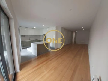 Apartamento T3 para Venda em Póvoa de Varzim, Beiriz e Argivai