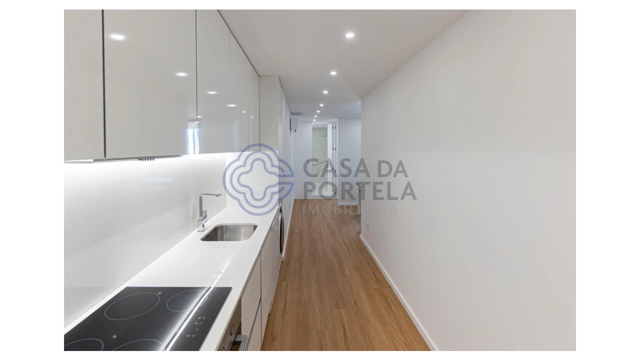 Apartamento T2 para Venda em Ramalde Foto 18