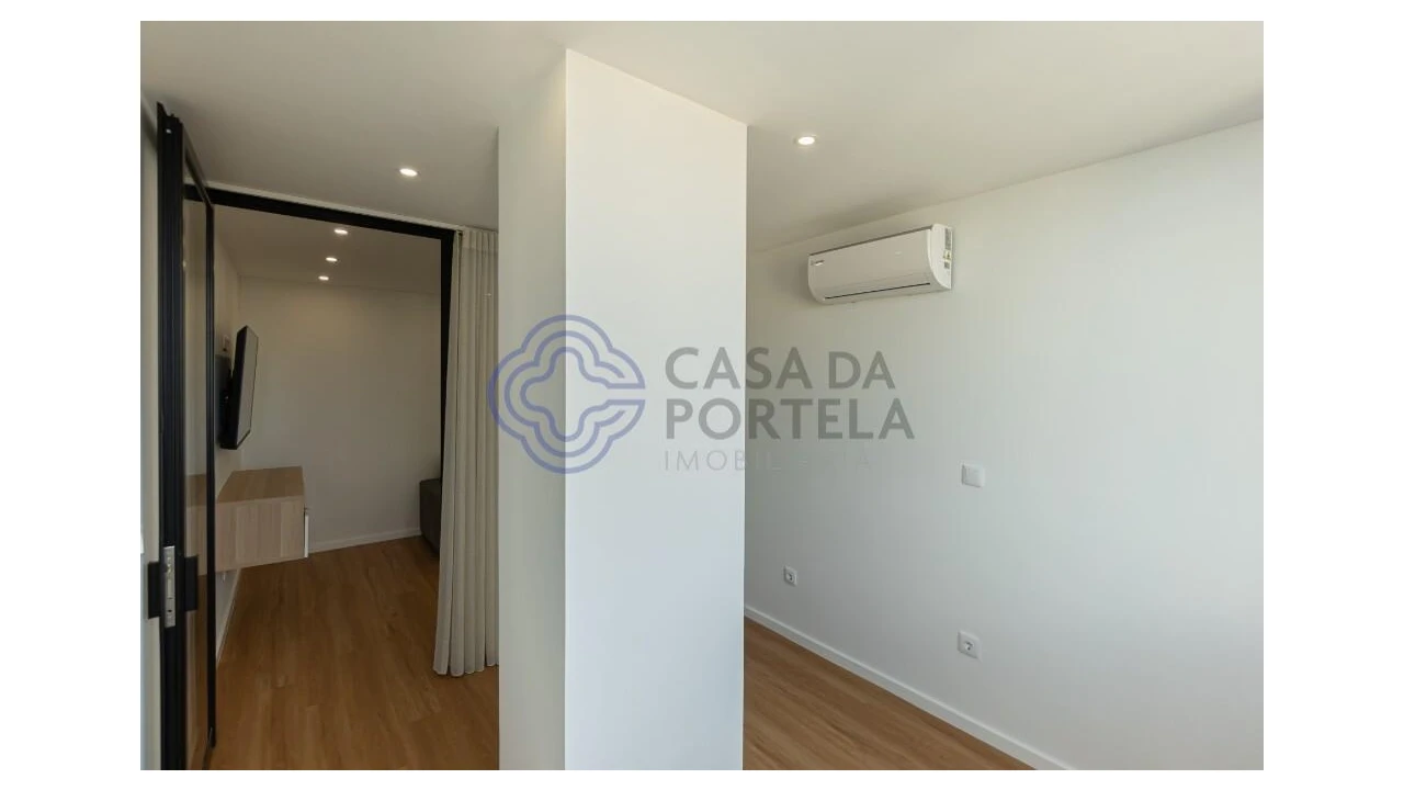Apartamento T2 para Venda em Ramalde Foto 13