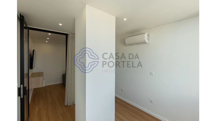 Apartamento T2 para Venda em Ramalde Foto 13