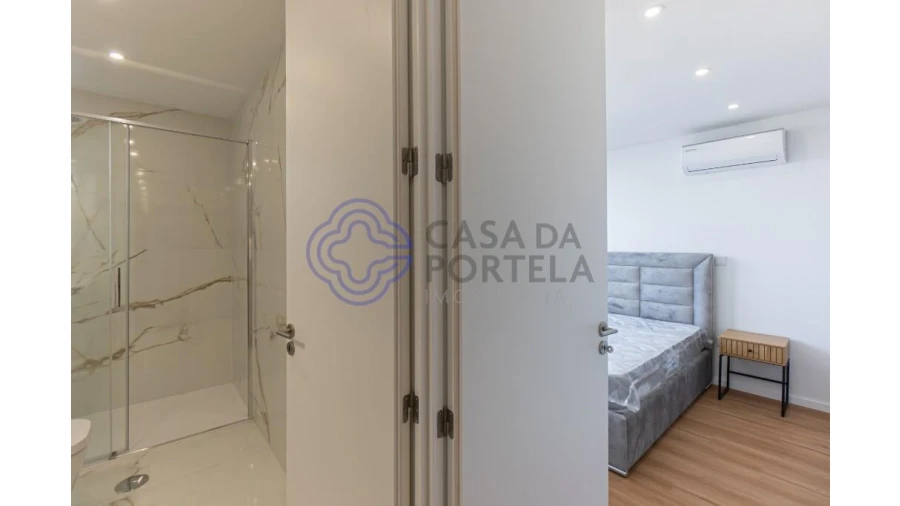 Apartamento T2 para Venda em Ramalde Foto 8