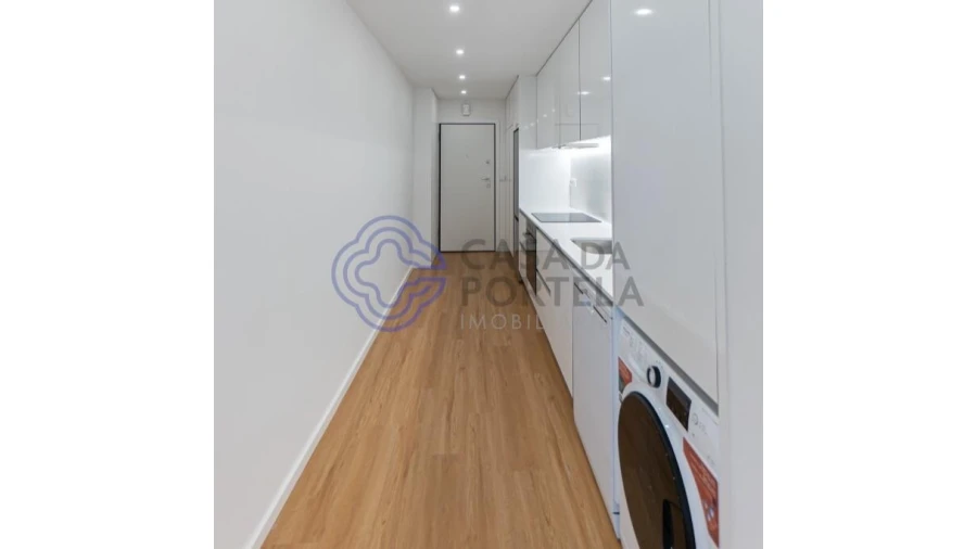 Apartamento T2 para Venda em Ramalde Foto 15