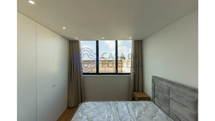 Apartamento T2 para Venda em Ramalde Foto 6