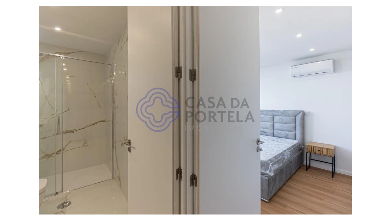 Apartamento T2 para Venda em Ramalde Foto 8