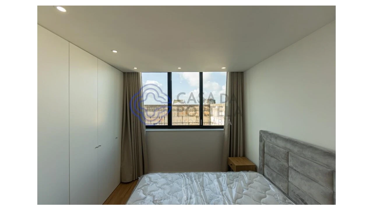 Apartamento T2 para Venda em Ramalde Foto 6