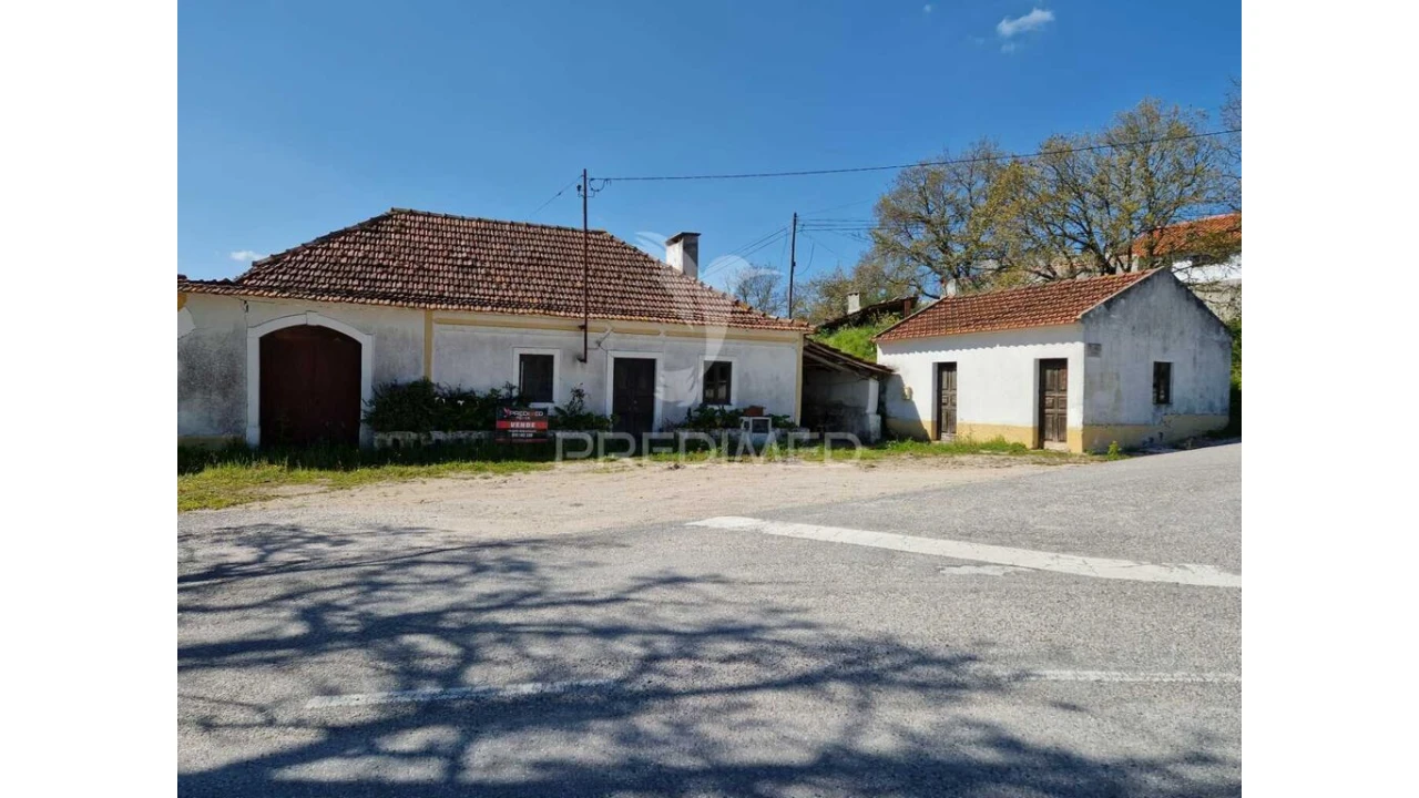 Moradia T3 para Venda em Nossa Senhora das Misericordias Foto 2