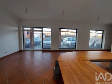 Loja para Venda em Arcos e Mogofores