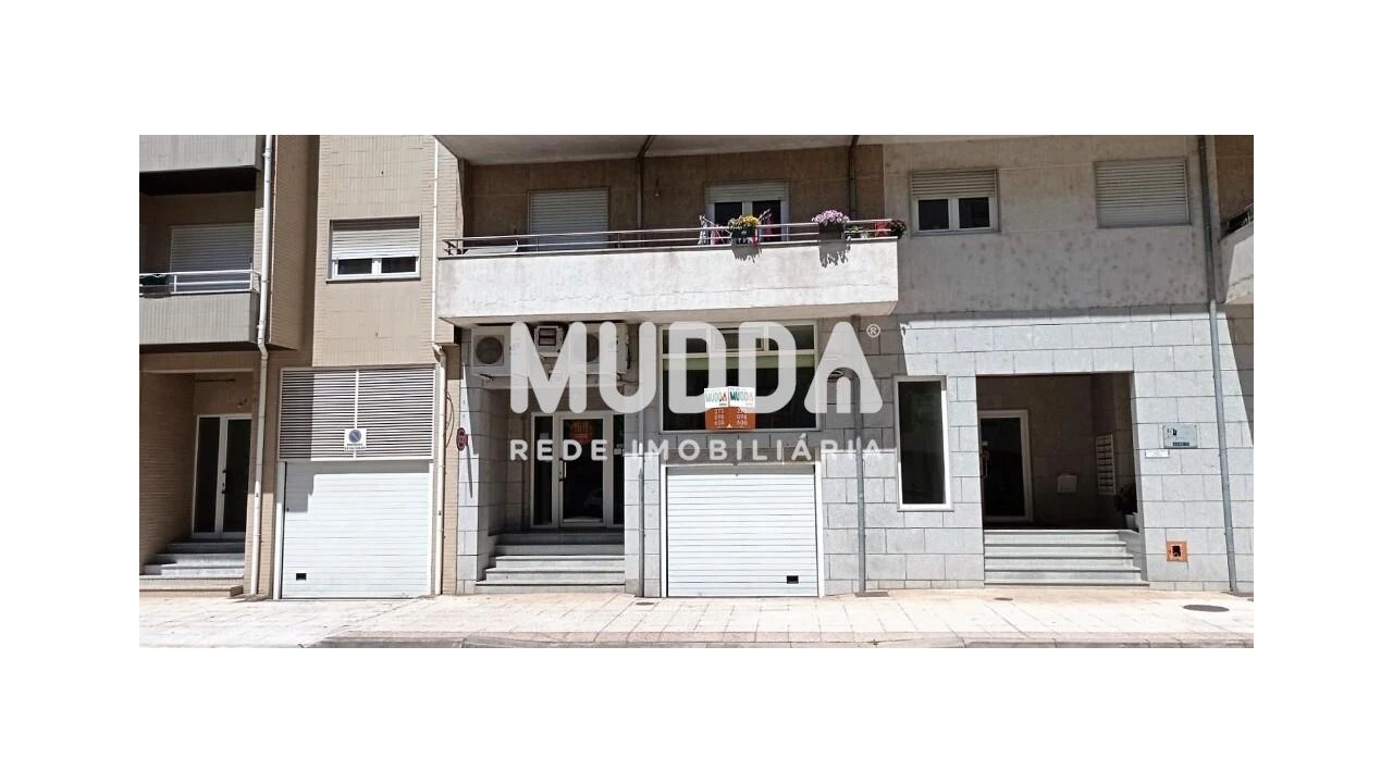 Negócio para Venda em Sé, Santa Maria e Meixedo Foto 1