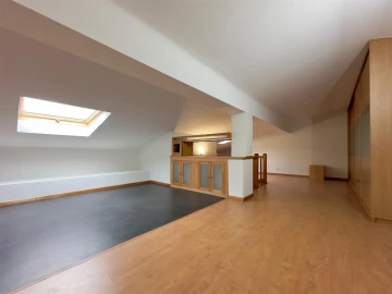 Apartamento T3 para Venda em Sé Nova, Santa Cruz, Almedina e São Bartolomeu