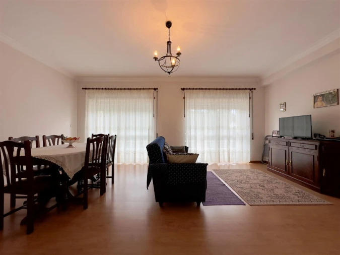 Apartamento T3 para Venda em Sé Nova, Santa Cruz, Almedina e São Bartolomeu Foto 2