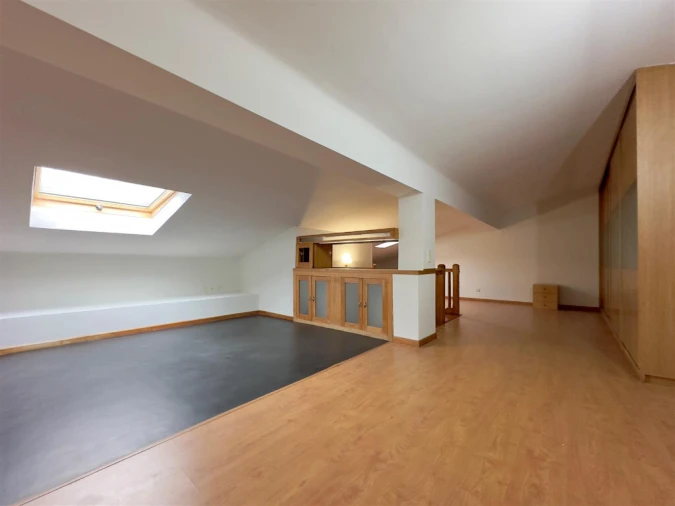 Apartamento T3 para Venda em Sé Nova, Santa Cruz, Almedina e São Bartolomeu Foto 13