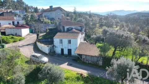 Moradia T2 para Venda em São Miguel, Santa Eufémia e Rabaçal