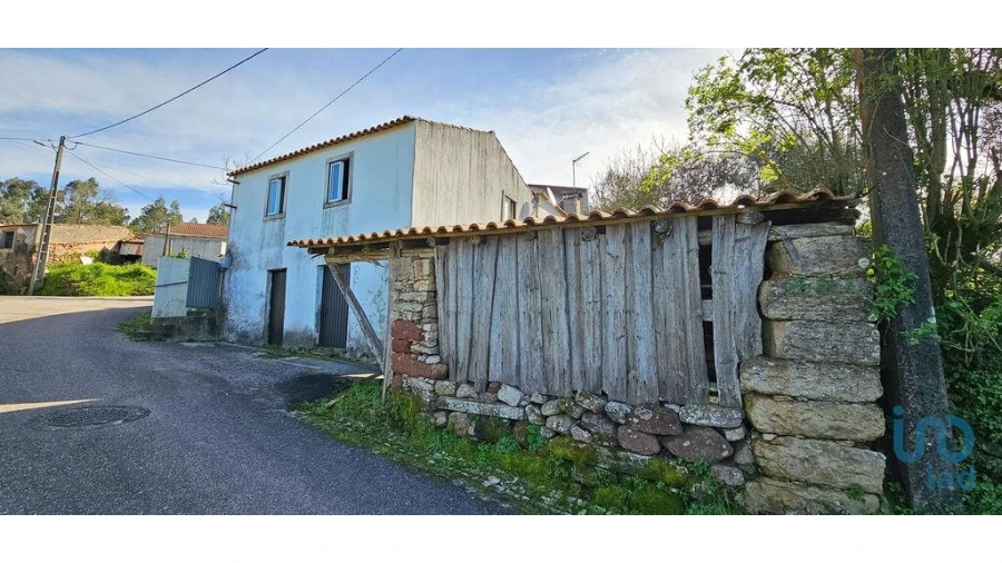 Moradia T2 para Venda em São Miguel, Santa Eufémia e Rabaçal Foto 4
