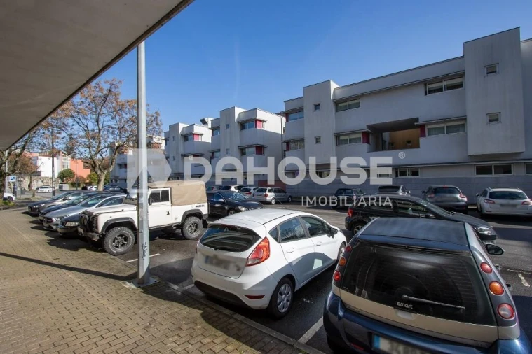 Loja para Venda em Braga (São José de São Lázaro e São João do Souto) Foto 23