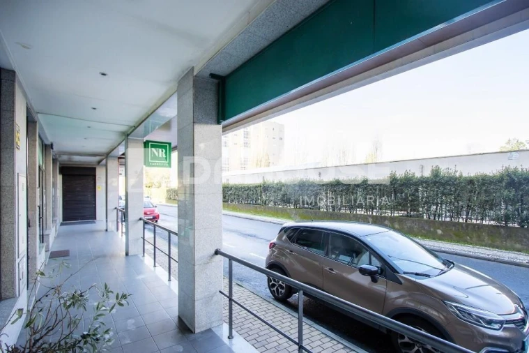 Loja para Venda em Braga (São José de São Lázaro e São João do Souto) Foto 3