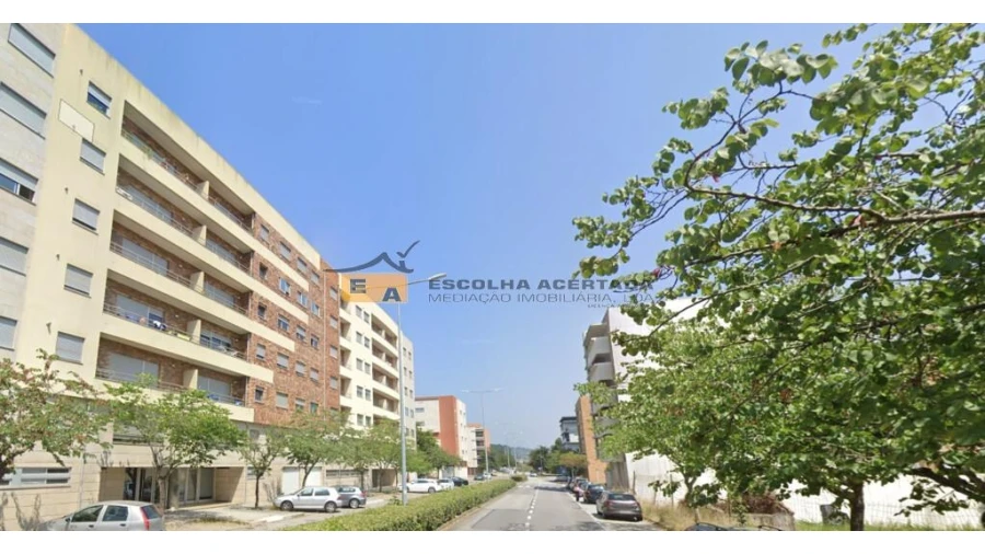 Apartamento T2 para Venda em Castêlo da Maia Foto 26