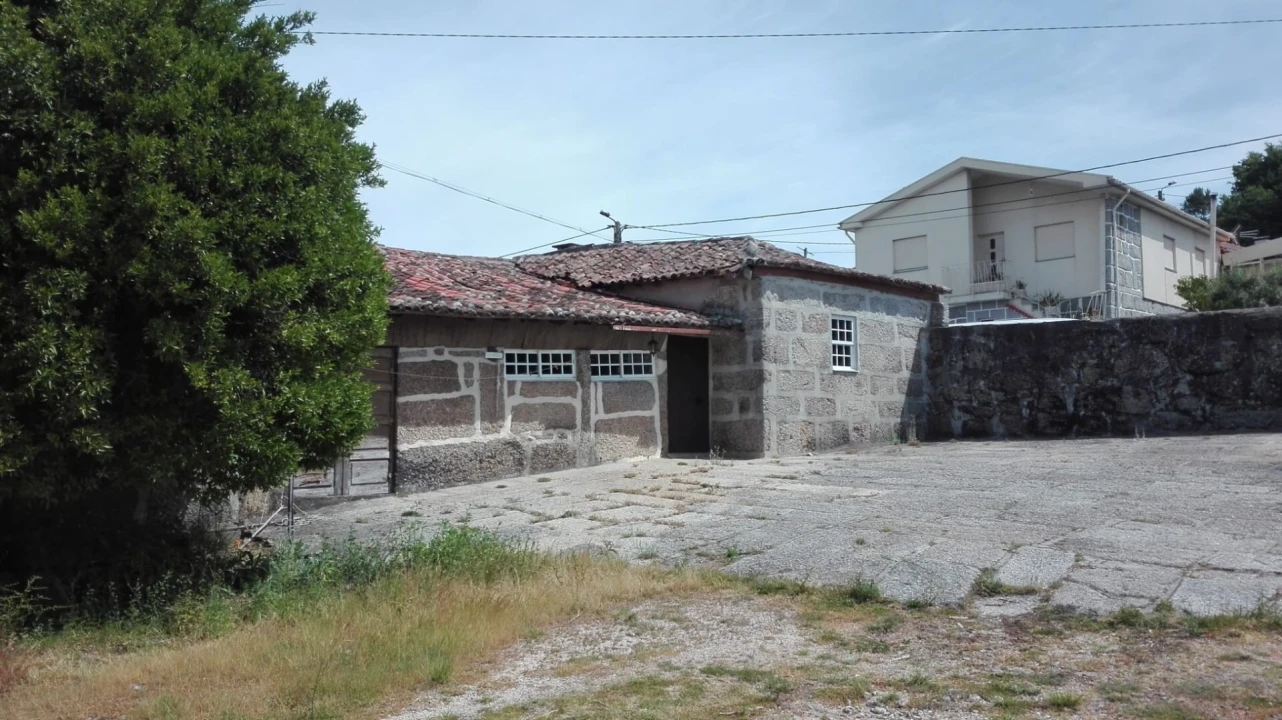 Quinta T4 para Venda em Selho São Lourenço e Gominhães Foto 4