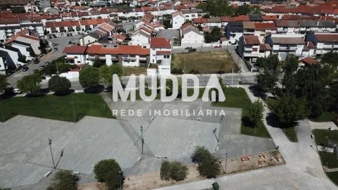 Terreno para Venda em Sé, Santa Maria e Meixedo