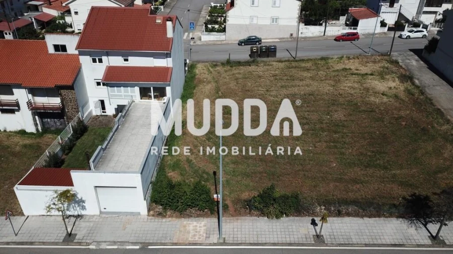 Terreno para Venda em Sé, Santa Maria e Meixedo Foto 4