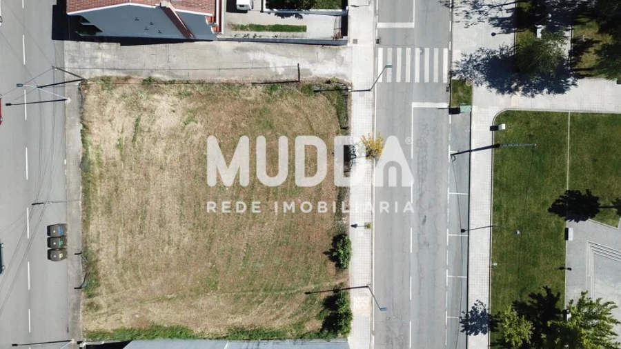 Terreno para Venda em Sé, Santa Maria e Meixedo Foto 9