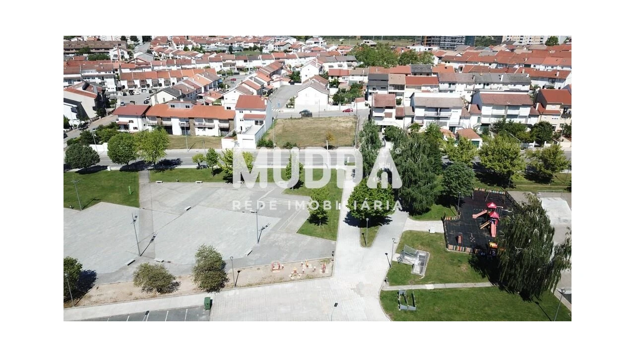 Terreno para Venda em Sé, Santa Maria e Meixedo Foto 8