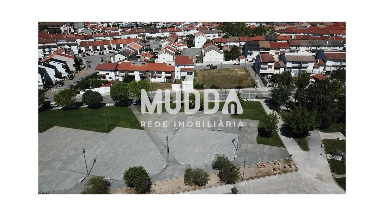 Terreno para Venda em Sé, Santa Maria e Meixedo Foto 3