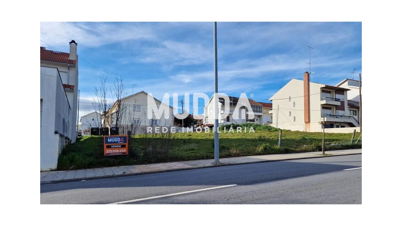 Terreno para Venda em Sé, Santa Maria e Meixedo Foto 1