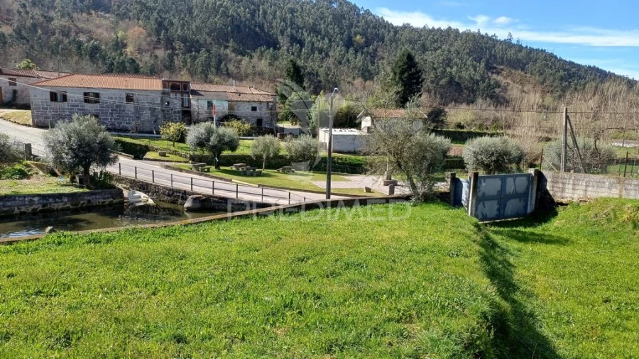 Terreno para Venda em Agrela e Serafão Foto 2