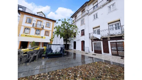 Prédio para Venda em São Martinho do Bispo e Ribeira de Frades