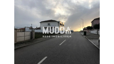 Terreno para Venda em Sé, Santa Maria e Meixedo