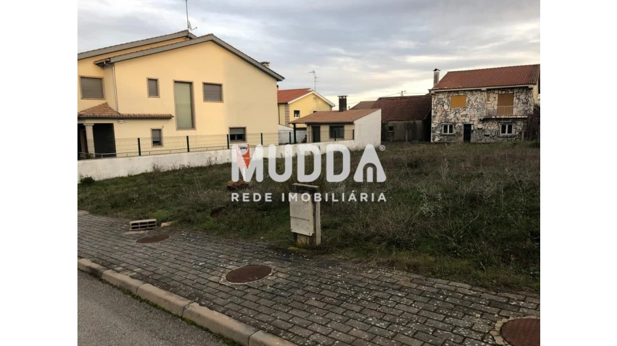 Terreno para Venda em Sé, Santa Maria e Meixedo Foto 2
